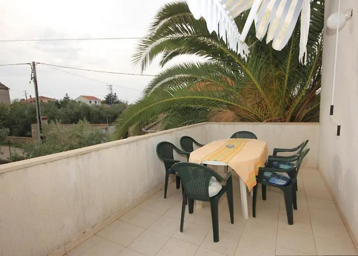 Apartments By The Sea Ugljan - 8301 Apartman *