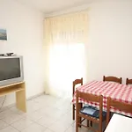 Apartments By The Sea Ugljan - 8301