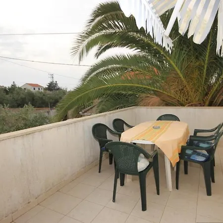 By The Sea - 8301 Appartement *