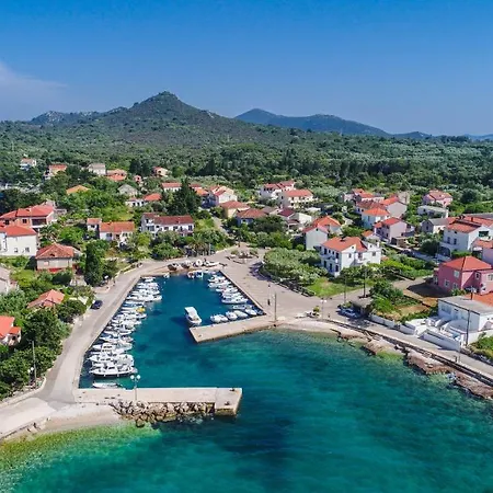 Apartments By The Sea Ugljan - 8301 Apartment