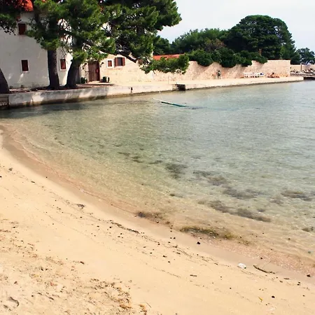 Apartments By The Sea Ugljan - 8301 Apartment Ugljan